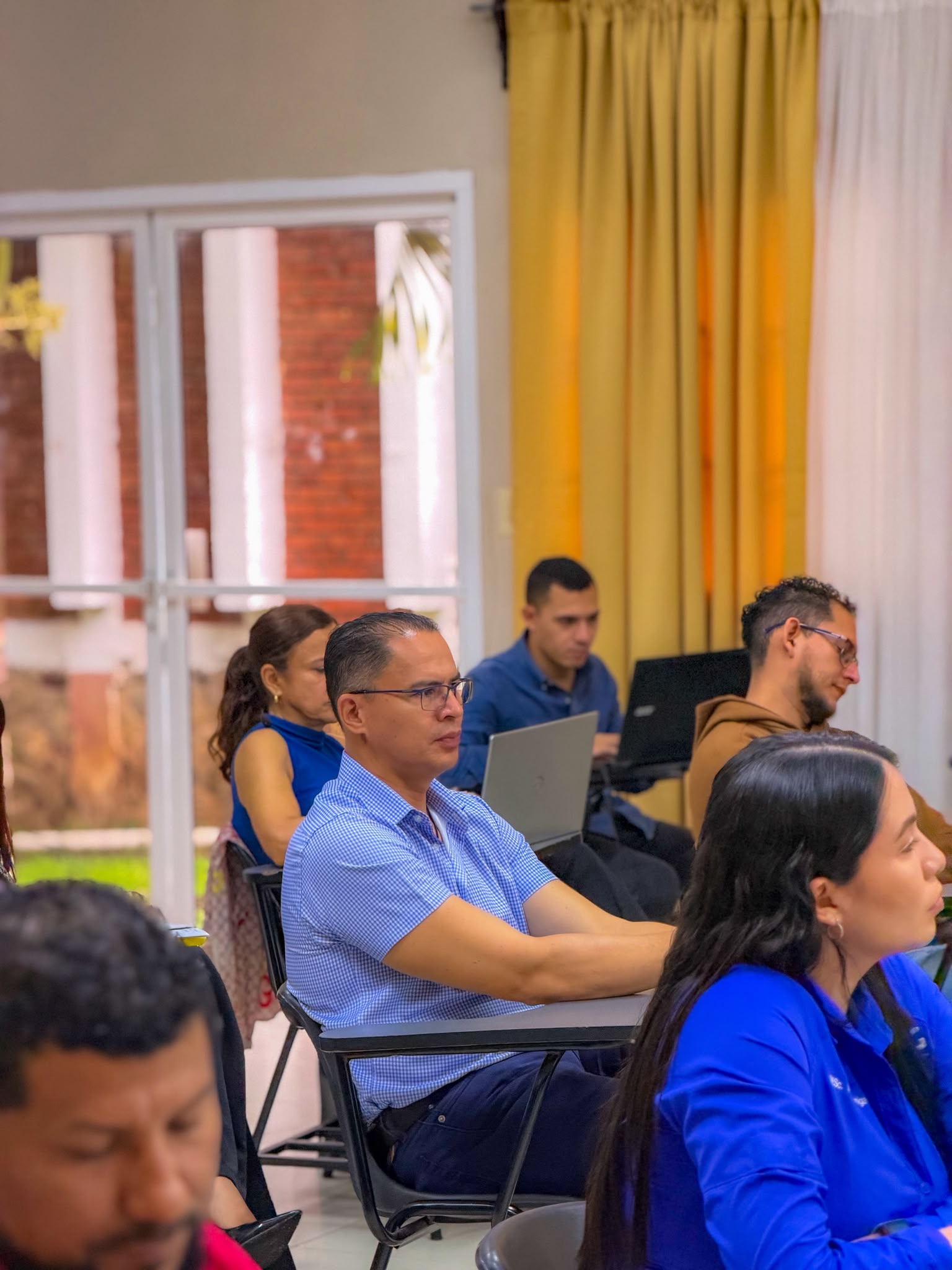 Taller: Autocuidado Emocional y Manejo del Estrés en la Comunidad Universitaria - Imagen 4